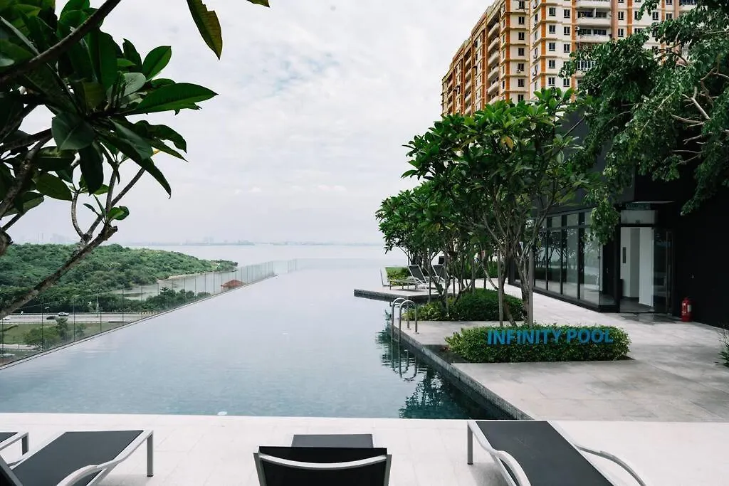 New Infinity Pool Seaview 3Bedrooms 2Carparks Jelutong 0*,  Malaysia