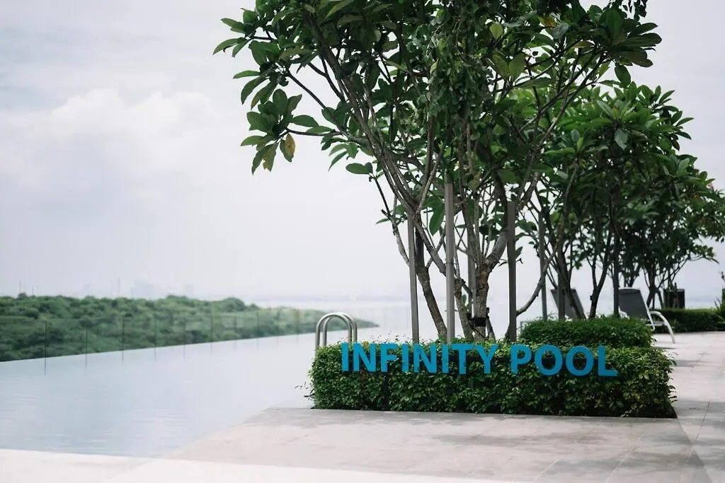 New Infinity Pool Seaview 3Bedrooms 2Carparks Jelutong